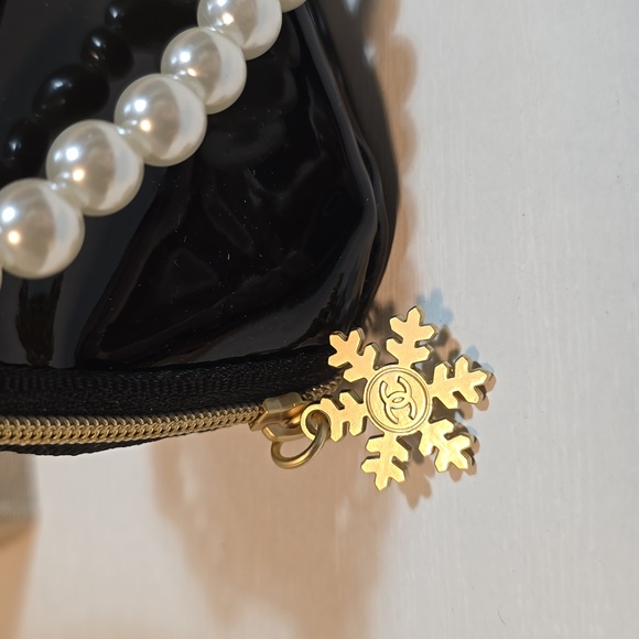 Chanel Pouch with Pearl Strap Plus... B27 - Picture 2 of 8